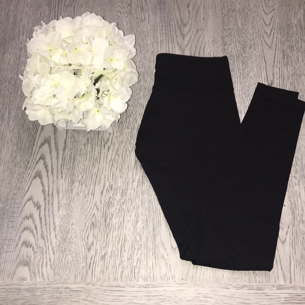 Full length Lululemon wonder Unders